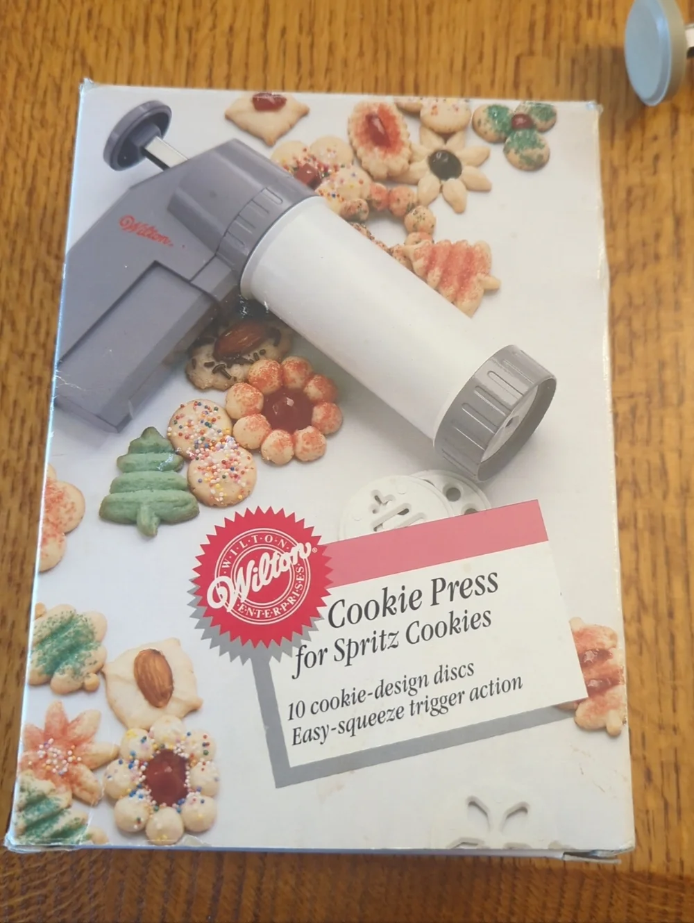 Wilton Cookie Press Gray and White for Spritz Cookies with 10 Discs - Unused